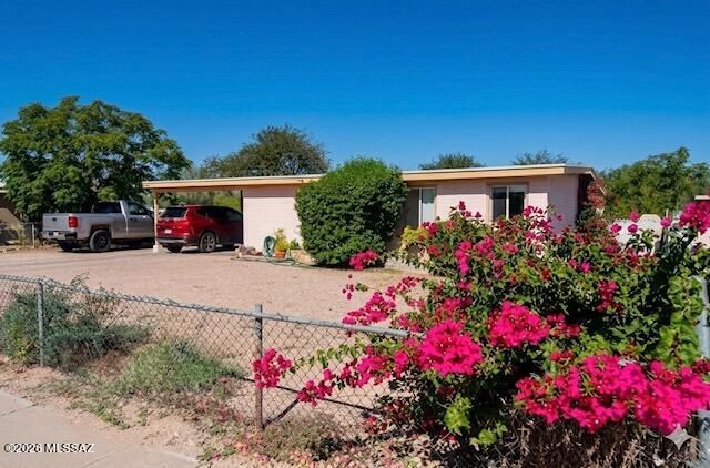 550 W Calle Garcia, Tucson, AZ 85706