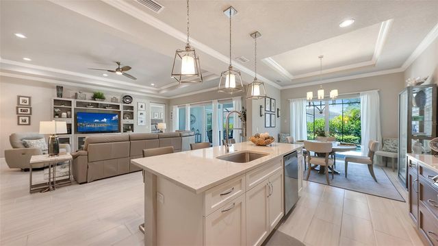 7724 SANDHILL LAKE DRIVE, Sarasota, FL 34241