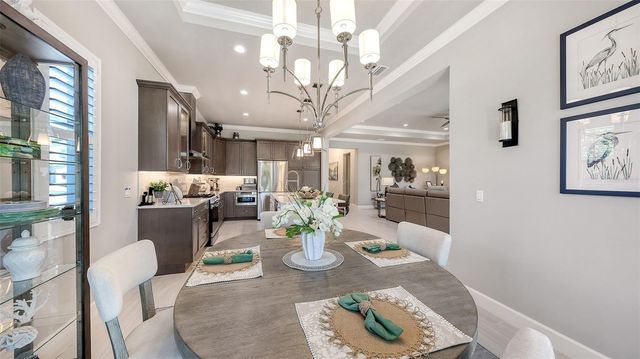7724 SANDHILL LAKE DRIVE, Sarasota, FL 34241