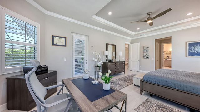 7724 SANDHILL LAKE DRIVE, Sarasota, FL 34241