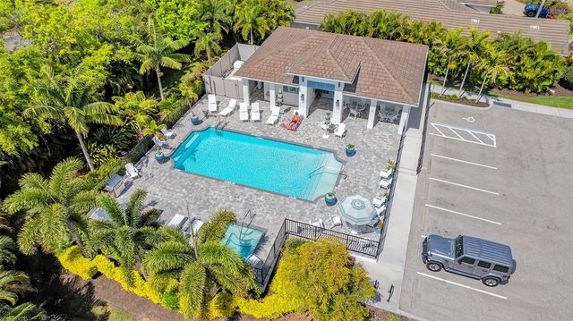 7724 SANDHILL LAKE DRIVE, Sarasota, FL 34241