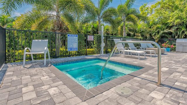 7724 SANDHILL LAKE DRIVE, Sarasota, FL 34241