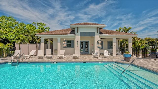 7724 SANDHILL LAKE DRIVE, Sarasota, FL 34241