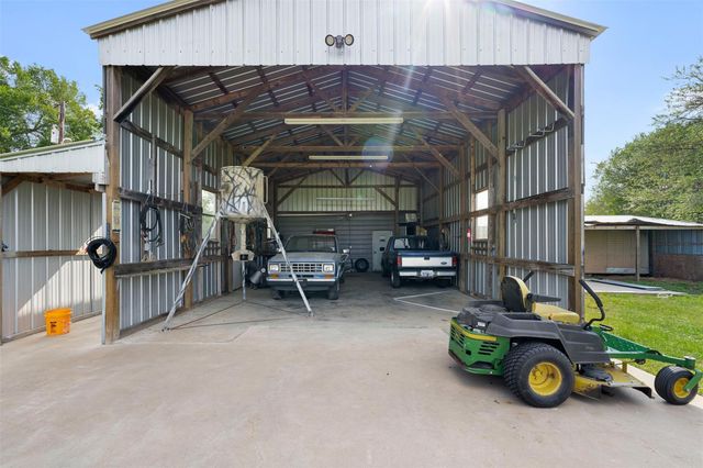 3004 County Road 310, Caldwell, TX 77836