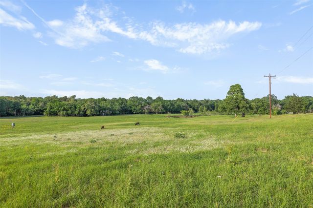3004 County Road 310, Caldwell, TX 77836