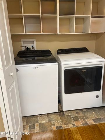 807 Lafollette Dr Drive, Maryville, TN 37801