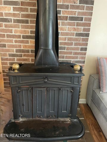 807 Lafollette Dr Drive, Maryville, TN 37801