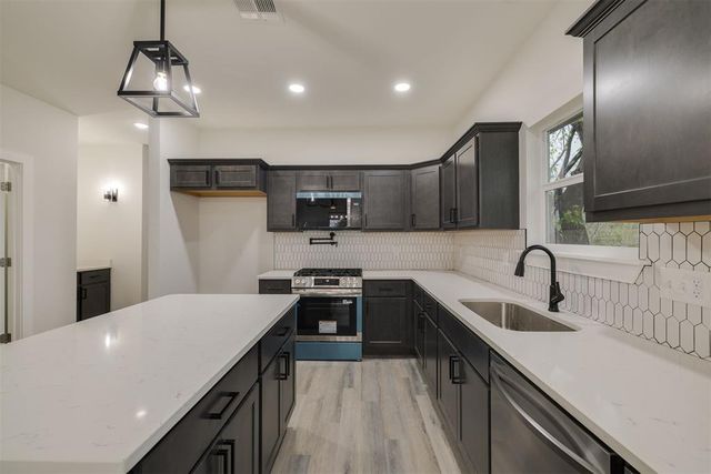 913 SE 43rd Street, Oklahoma City, OK 73129