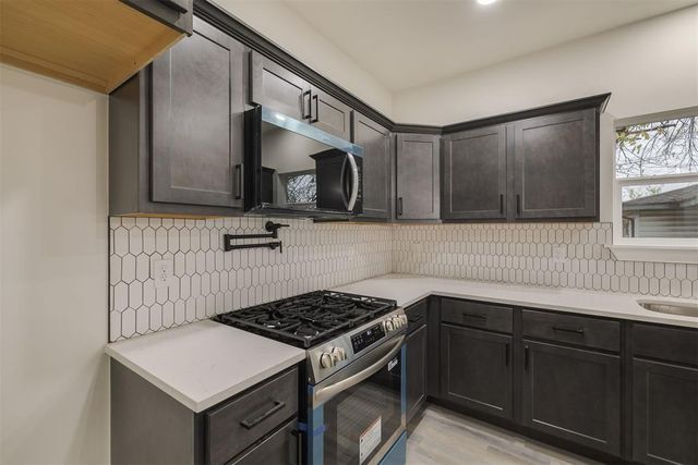 913 SE 43rd Street, Oklahoma City, OK 73129