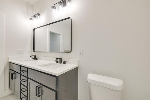 913 SE 43rd Street, Oklahoma City, OK 73129