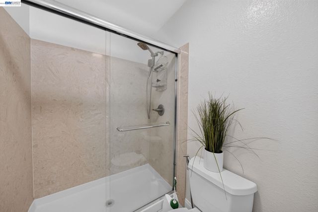 32245 Chechester Dr, Union City, CA 94587