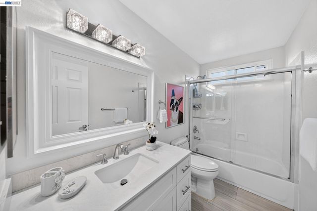 32245 Chechester Dr, Union City, CA 94587