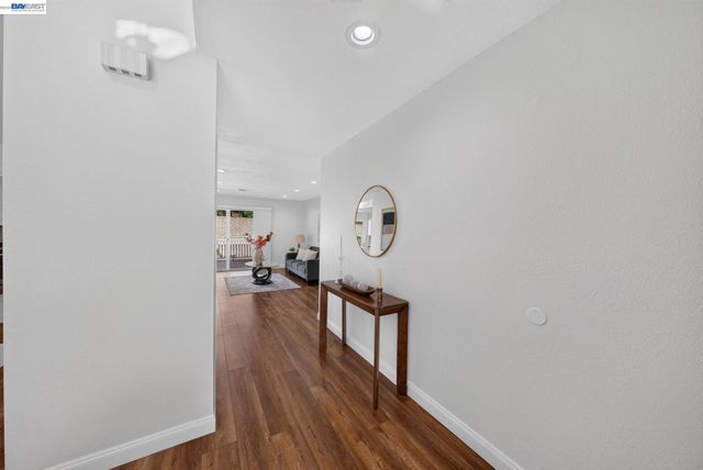 32245 Chechester Dr, Union City, CA 94587
