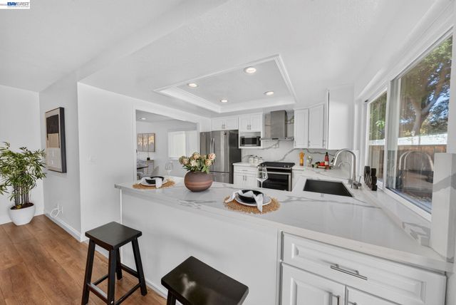 32245 Chechester Dr, Union City, CA 94587