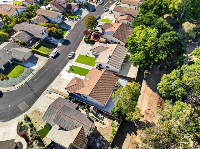 32245 Chechester Dr, Union City, CA 94587