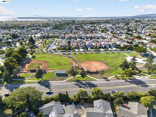 32245 Chechester Dr, Union City, CA 94587