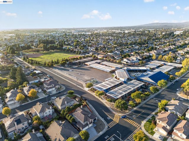 32245 Chechester Dr, Union City, CA 94587