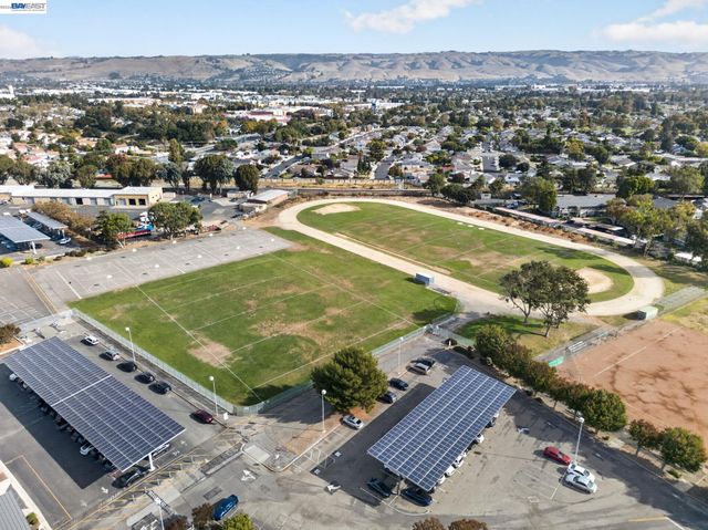 32245 Chechester Dr, Union City, CA 94587