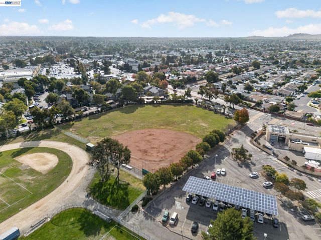 32245 Chechester Dr, Union City, CA 94587