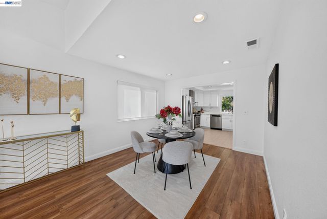 32245 Chechester Dr, Union City, CA 94587