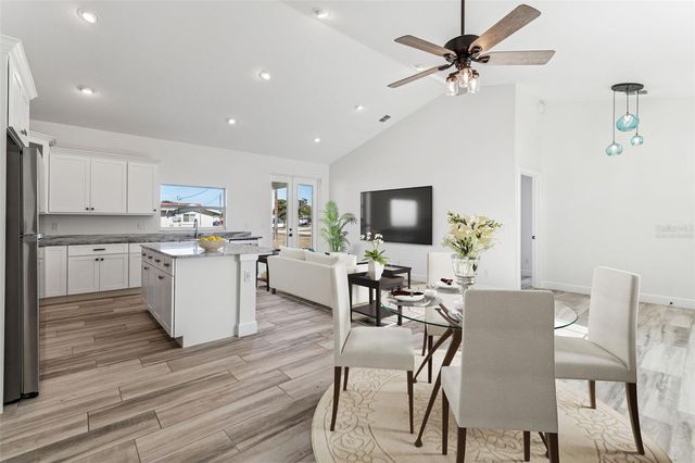 1420 E GATE DRIVE, Venice, FL 34285