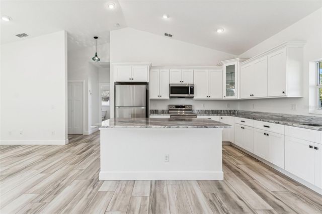 1420 E GATE DRIVE, Venice, FL 34285