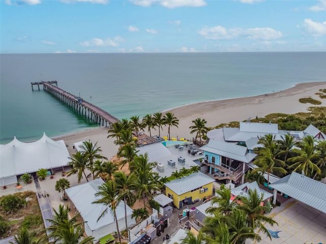 1420 E GATE DRIVE, Venice, FL 34285