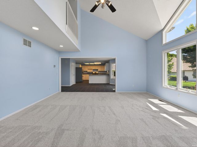 9175 Brant Point, New Haven, IN 46774