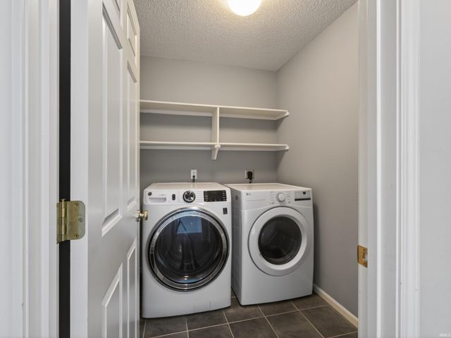 9175 Brant Point, New Haven, IN 46774