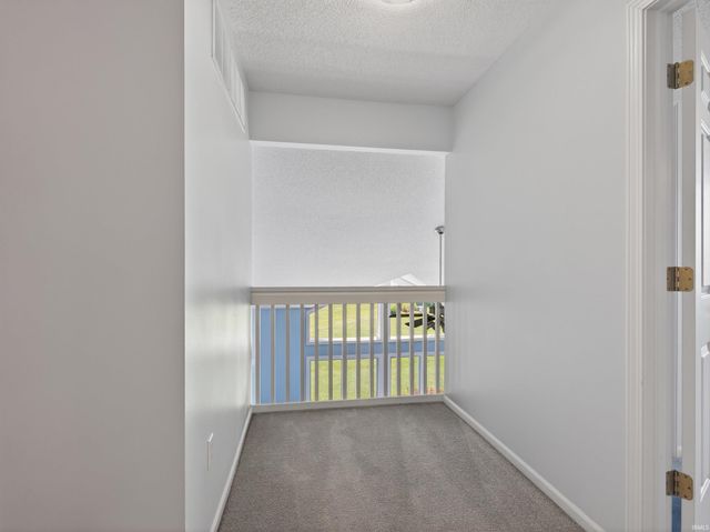 9175 Brant Point, New Haven, IN 46774