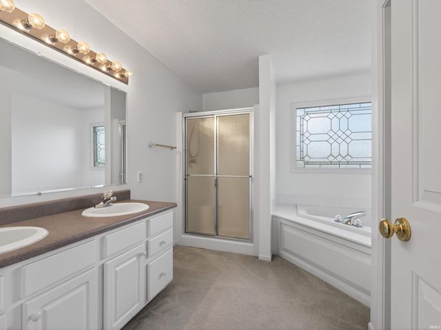 9175 Brant Point, New Haven, IN 46774