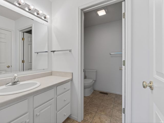 9175 Brant Point, New Haven, IN 46774