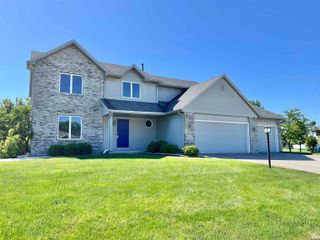 9175 Brant Point, New Haven, IN 46774