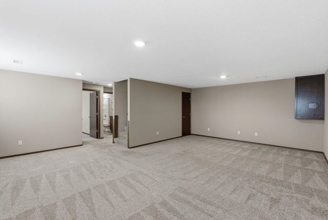 5535 S Meadowview Ct, Wichita, KS 67216