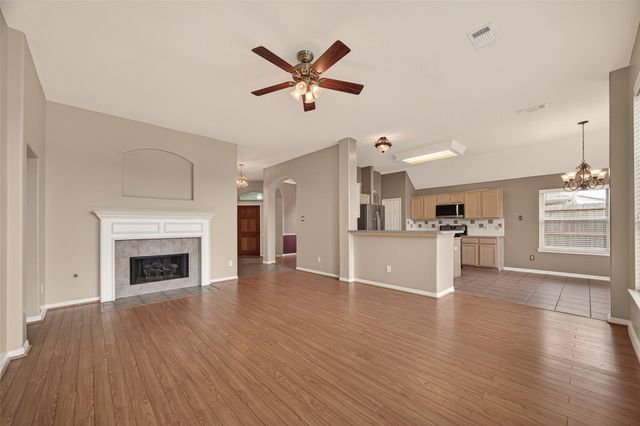 1707 Country Club Cove Drive, Baytown, TX 77521