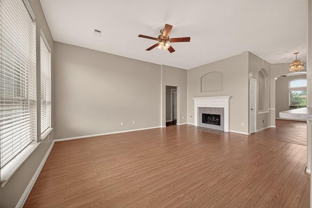1707 Country Club Cove Drive, Baytown, TX 77521