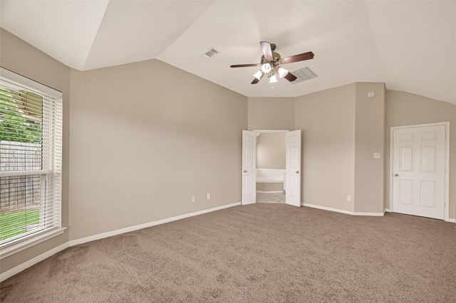 1707 Country Club Cove Drive, Baytown, TX 77521