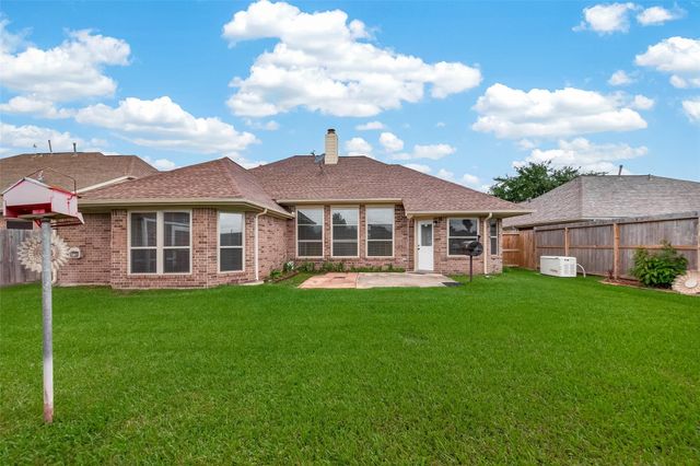 1707 Country Club Cove Drive, Baytown, TX 77521