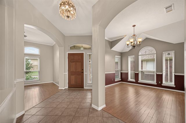 1707 Country Club Cove Drive, Baytown, TX 77521