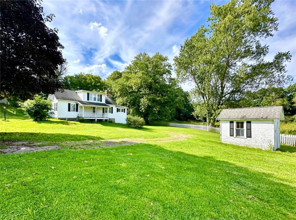 Image 1 of property listing at 571 Lake Road, Washington Twp, PA 16156