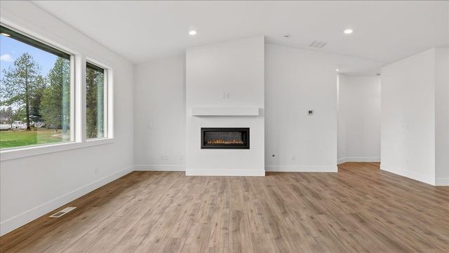 16767 N Wellington Rd, Colbert, WA 99005