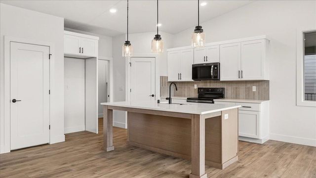 16767 N Wellington Rd, Colbert, WA 99005