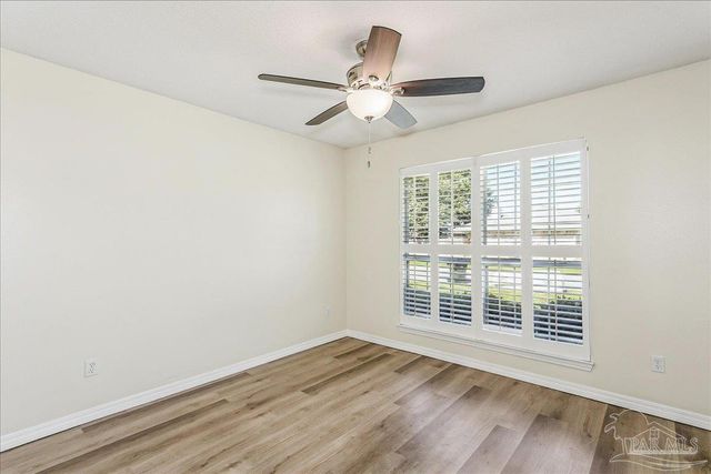 1374 Mazurek Blvd, Pensacola, FL 32514