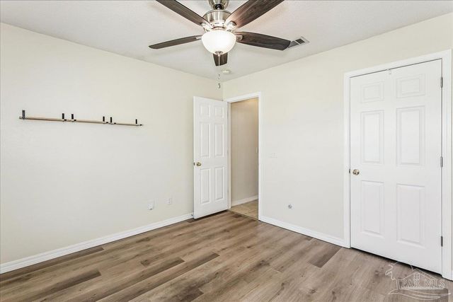 1374 Mazurek Blvd, Pensacola, FL 32514