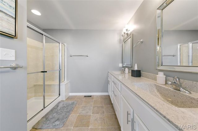 6142 Suntan Drive, St Charles, MO 63301