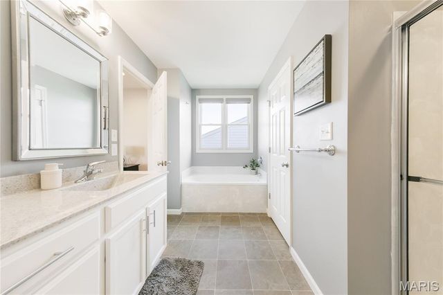 6142 Suntan Drive, St Charles, MO 63301