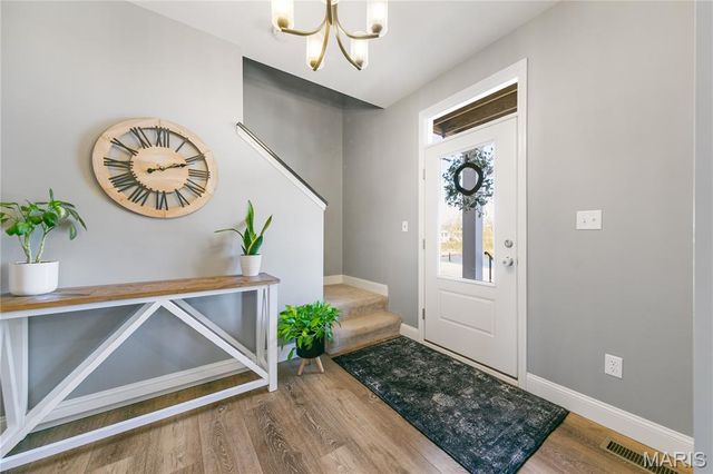 6142 Suntan Drive, St Charles, MO 63301