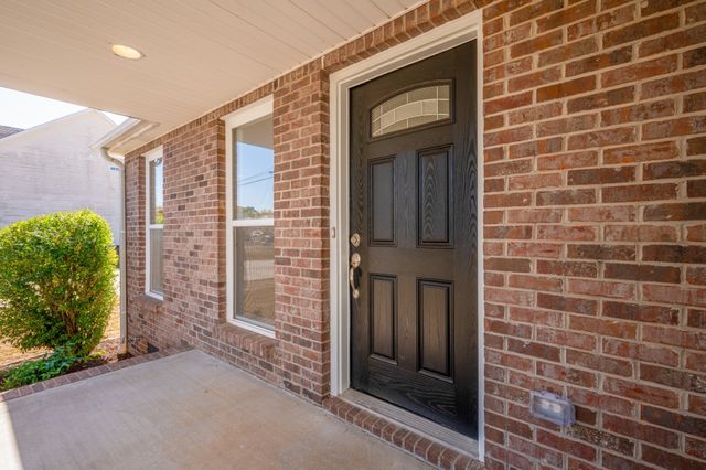 1556 Tylertown Rd, Clarksville, TN 37040