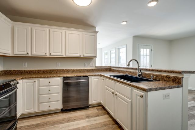 1556 Tylertown Rd, Clarksville, TN 37040