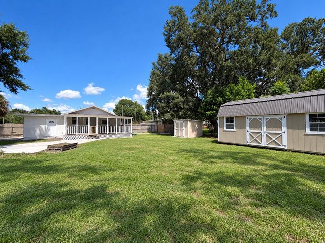 335 E HOFFMAN STREET, Lake Alfred, FL 33850